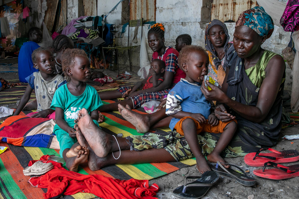 PAM : Photo/Eulalia Berlanga Femme de Malakal qui a déménagé au Soudan avec ses quatre enfants l'année dernière après le décès de son mari. Elle a travaillé dans les fermes Simsim pour subvenir aux besoins de sa famille, mais a décidé de revenir au Soudan du Sud après le déclenchement de la guerre au Soudan.