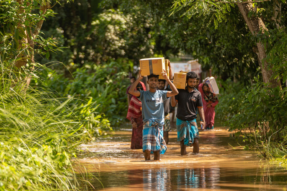 Photo : PAM/Mumit M. Le Bangladesh est actuellement aux prises avec de graves inondations qui ont touché près de 6 millions de personnes, en particulier dans les régions du sud-est et du nord-est du pays.