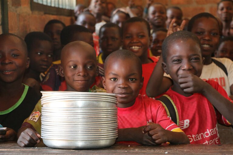 Les repas scolaires donnent le sourire aux enfants de Paoua