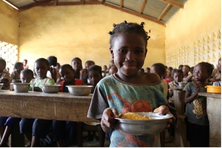Les repas scolaires soutenus par le PAM favorisent l'inclusion sociale des peuples autochtones