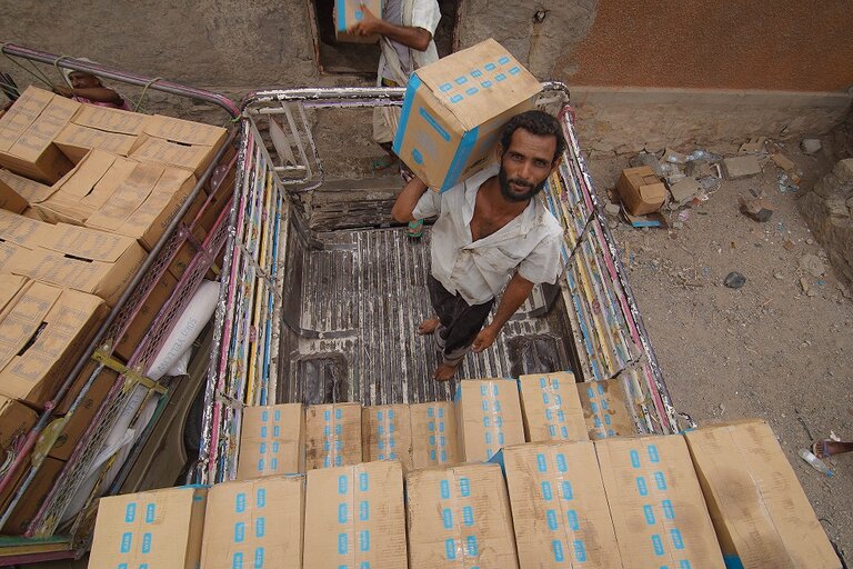 Yémen : le PAM se félicite des progrès réalisés avec les autorités de Sanaa concernant des mesures clés pour la redevabilité et la distribution de l’aide alimentaire