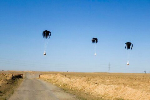 WFP food airdrop in Syria 2016