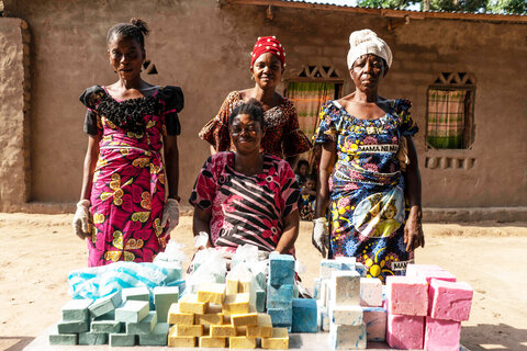 RDC : comment la fabrication de savon fait éclater la bulle du conflit
