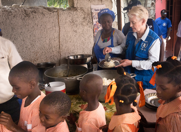 La Directrice Exécutive du PAM, Cindy McCain, en Haïti