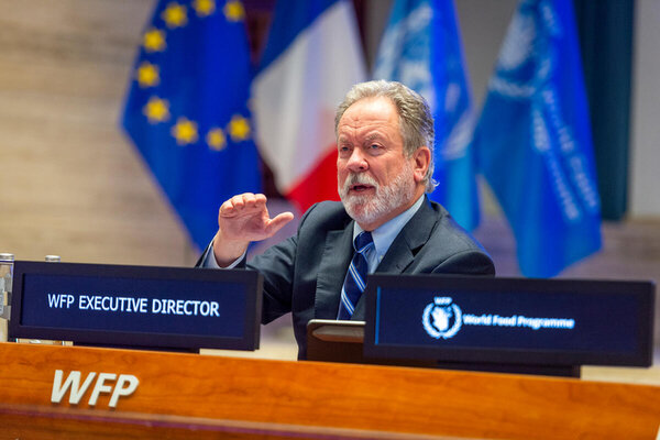 Photo : PAM/ Giulio D'Adamo, David Beasley, directeur exécutif du Programme alimentaire mondial des Nations unies, rencontrant une délégation française/européenne de haut niveau.