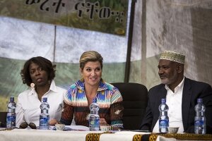 La reine Maxima et des représentants des Nations Unies en Ethiopie et en Tanzanie pour souligner l'importance de l'accès aux services financiers en milieu rural