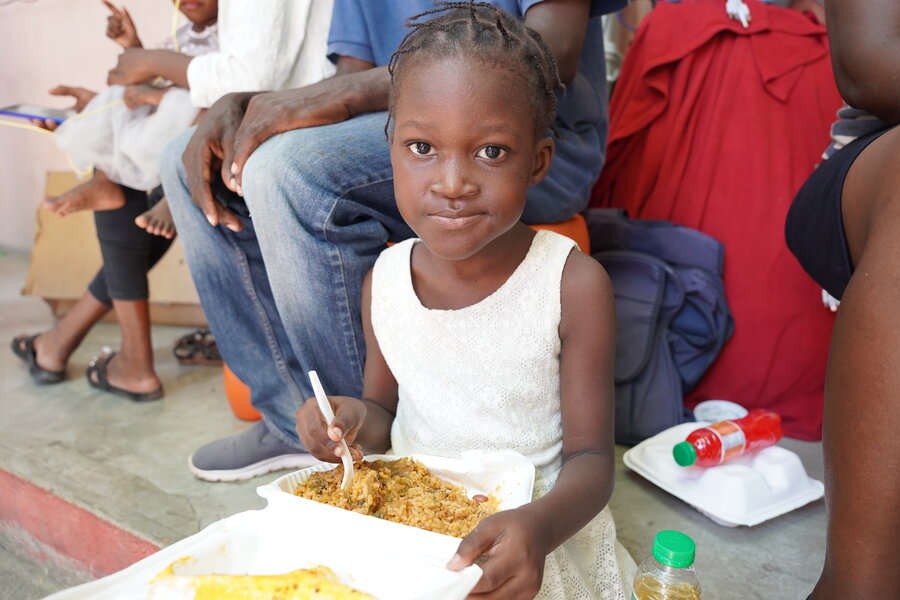 A six-year-old girl who, along with nine other members of her family, was displaced from her home in Port-au-Prince by armed groups and is now taking shelter in a school. In collaboration with the Haitian government, WFP responded to the displacement crisis by initially providing IDPs with hot meals and then supporting them with cash-based transfers. 