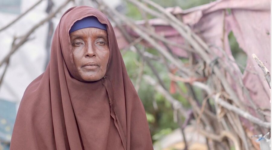Ruqiyo Muhumed Mohamud says early warning messages helped her family prepare for Somalia's floods. Photo: WFP/Ali Adan