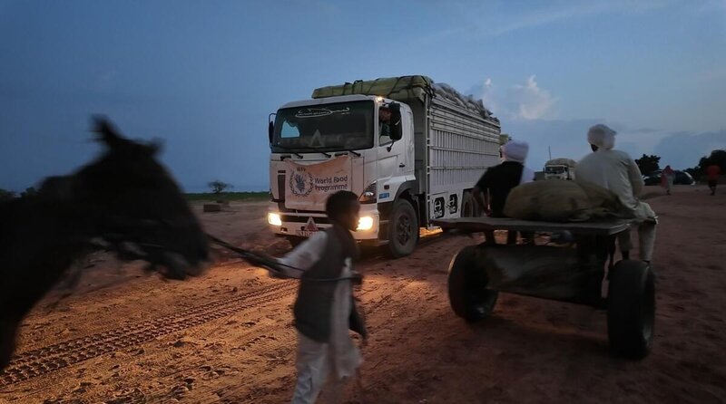 First WFP trucks cross Sudan's reopened Adre border with food for communities at risk of famine on 21 August. Photo/WFP Photolibrary