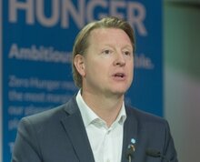 Le PDG d’Ericsson, Hans Vestberg, reçoit le prix du PAM «Héros de la faim»