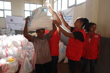 Le Gouvernement de Madagascar et le PAM apportent une assistance d’urgence aux personnes affectées par le cyclone ENAWO