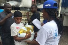 Le PAM délivre une assistance alimentaire aux survivants de l'ouragan Matthew en Haïti